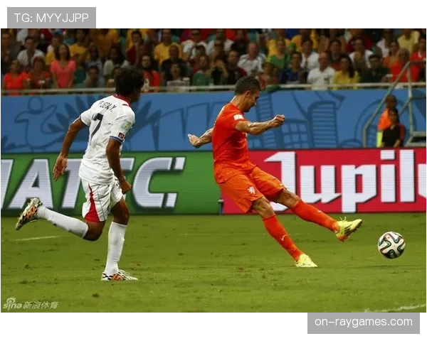 特写：40岁门将汉达诺维奇替补登场，创意甲最年长出场门将新纪录